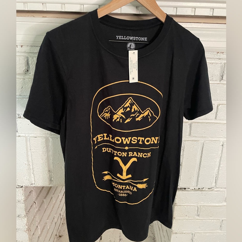 Yellowstone Dutton Ranch t shirt, new with tag, size small.